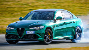 Alfa Romeo Giulia Quadrifoglio - tracking